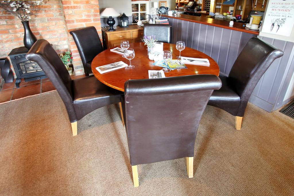 The Potters Arms Hotel Амършам Екстериор снимка